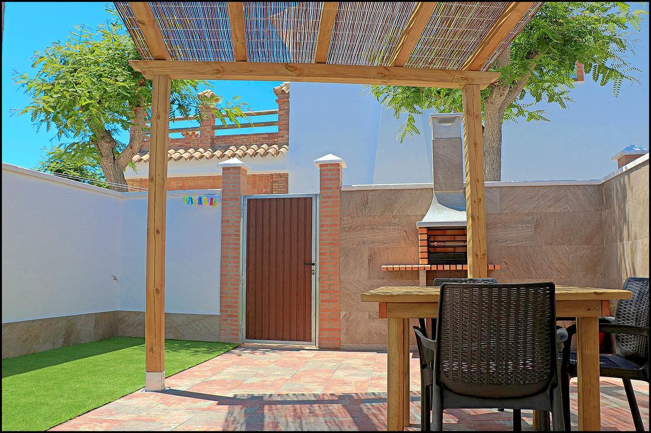 Bungalow La Roa IV, con piscina comunitaria Conil De La Frontera Esterno foto